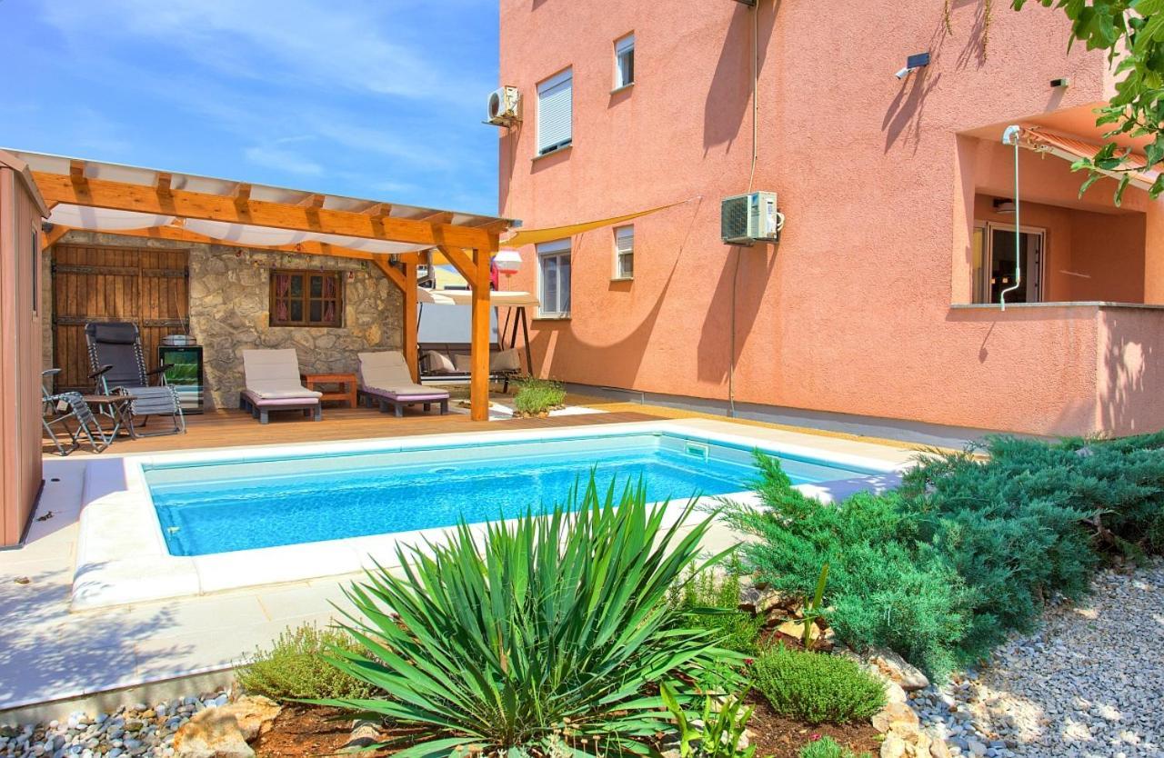 Apartman Bor Krk Krk Town Exteriér fotografie